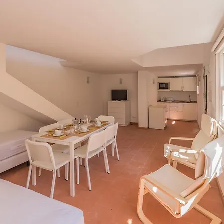 Casa Buganvilia T2 * Cascais